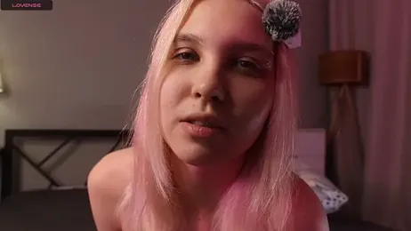 ErinBissonnette webcam stripchat model stream image