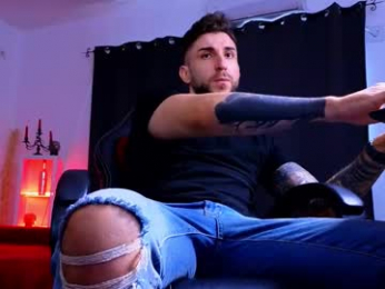 mightyaaron webcam model stream image