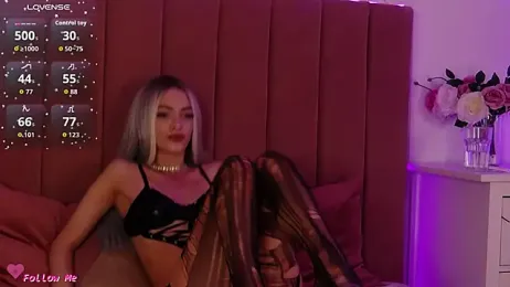 PinkySparks webcam model stream image