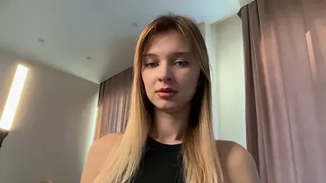 hereandnows_ webcam model stream image