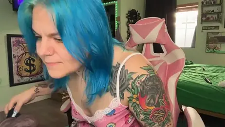 CherryBombBomb webcam model stream image