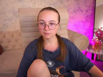 ArrinaWairr webcam model stream image