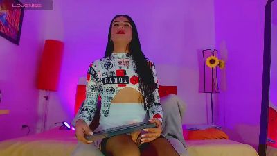 valentina_kiss1 webcam cam4 model stream image