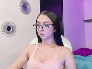 maeve-ds webcam model stream image