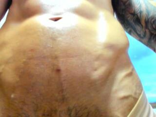 Uxio X webcam model stream image