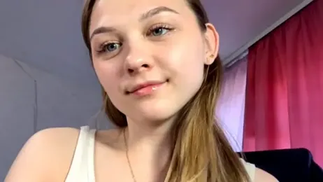 Smoke_mama webcam model stream image