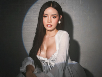 SeraphinaHeather webcam model stream image