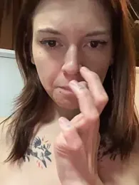 Rinamay_ webcam model stream image