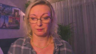 VanessaLUX webcam cam4 model stream image