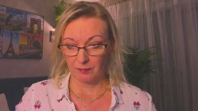 VanessaLUX webcam model stream image