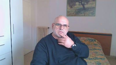 REYi7 webcam model stream image