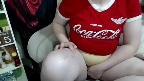 AverageRose webcam model stream image