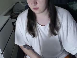 evamiron webcam model stream image