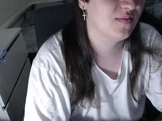 evamiron webcam model stream image