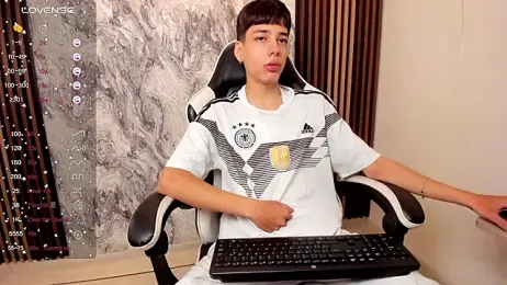 oblivion_deku webcam model stream image