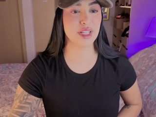 aashleey webcam model stream image