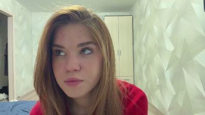 SaranConnard webcam model stream image