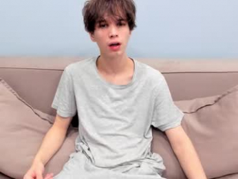 your_shy_guy webcam model stream image