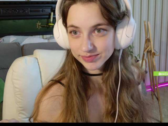 SarahShy webcam model stream image