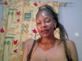 Dusky-funbags webcam bongacams model stream image