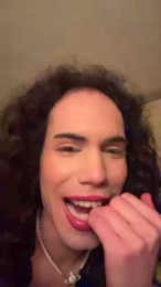 magnolia_hot webcam model stream image