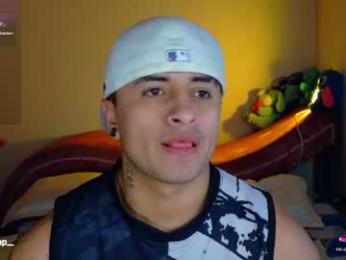 boylatin_777 webcam model stream image