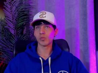 Noah Brigth webcam flirt4free model stream image