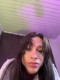 stormytt_ webcam model stream image