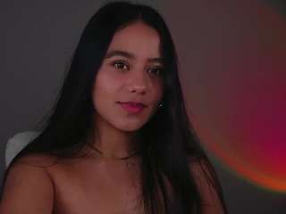 dafnee-ds webcam camsoda model stream image