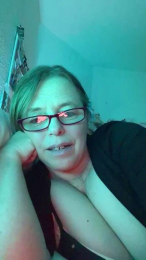 m_o_na_x webcam cam4 model stream image