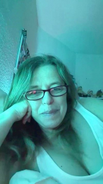 m_o_na_x webcam cam4 model stream image