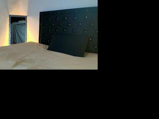 Valentina Bravo webcam model stream image