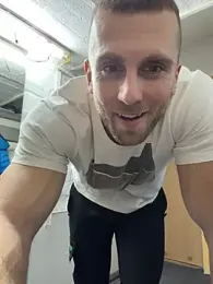 trainwithme webcam model stream image