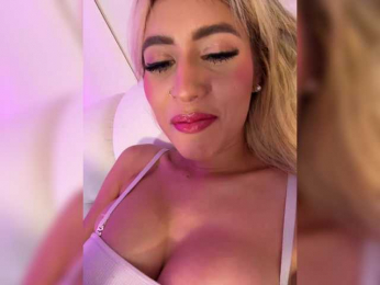 LucyRouse webcam bongacams model stream image