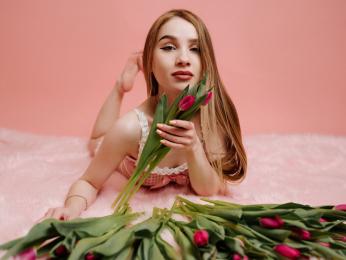 MiaEllien webcam model stream image