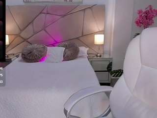 zharaa-fox webcam model stream image