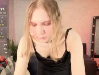 loral_avery webcam model stream image