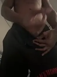 275p webcam model stream image