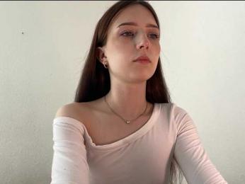 NextDoorKiora webcam model stream image