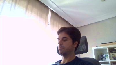 alvarowinzzzer2 webcam cam4 model stream image