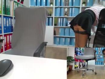 sweetiilover webcam model stream image