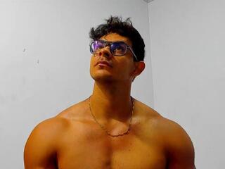 Marcus Harris webcam model stream image