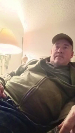 Jollyroger8000 webcam model stream image