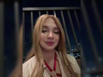 AstridMoss webcam bongacams model stream image