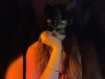 missisMilli webcam model stream image