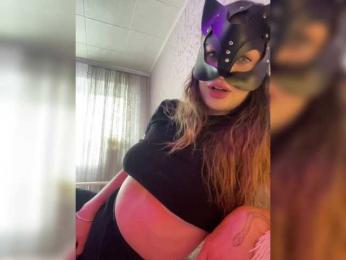 missisMilli webcam model stream image
