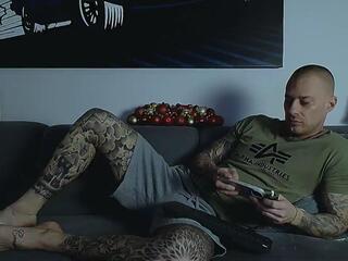 Calvin Hunt webcam flirt4free model stream image