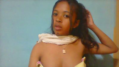 Lovatiana webcam cam4 model stream image