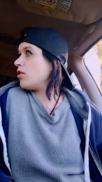 Fuqmeovrplz webcam model stream image