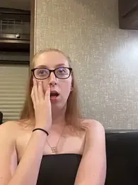 sweet-vixen webcam model stream image